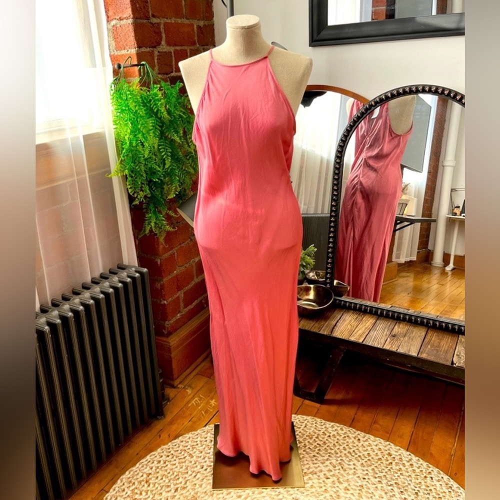NWT - Elegant Pink Sleeveless Dress